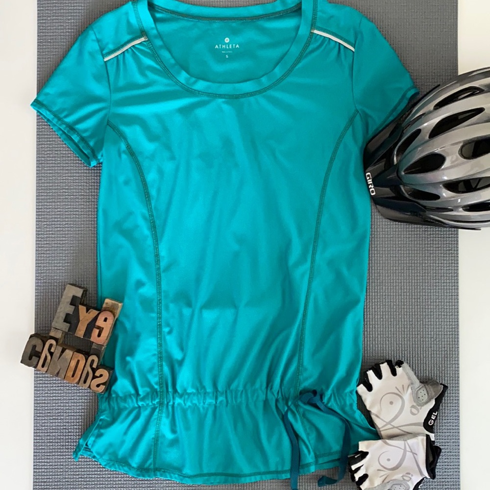 🚴♀️ATHLETA Drawstring Waist Workout/Cycling Top